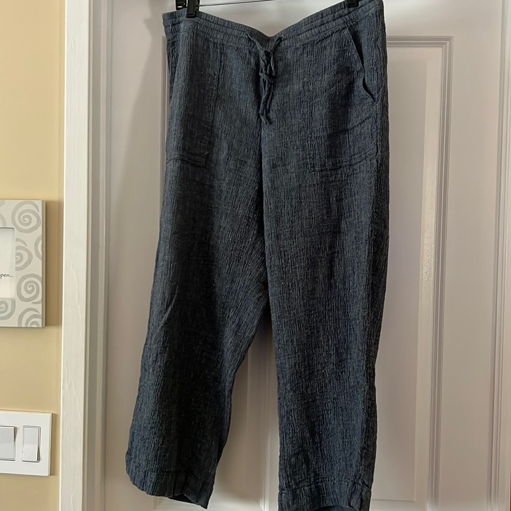 J. Jill Purejill Linen and Cotten Crop Navy crinkle crop pants M